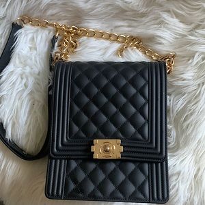 Black jelly purse